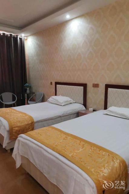 内乡南阳宝天曼景区大龙村大龙快捷宾馆