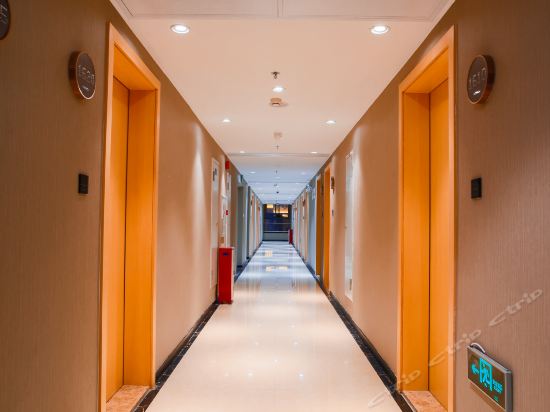 窝趣服务式公寓平洲玉器街店