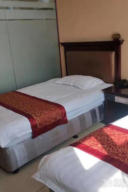 拜泉县宏昌休闲快捷宾馆