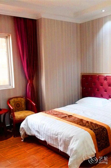 两当华鑫商务宾馆