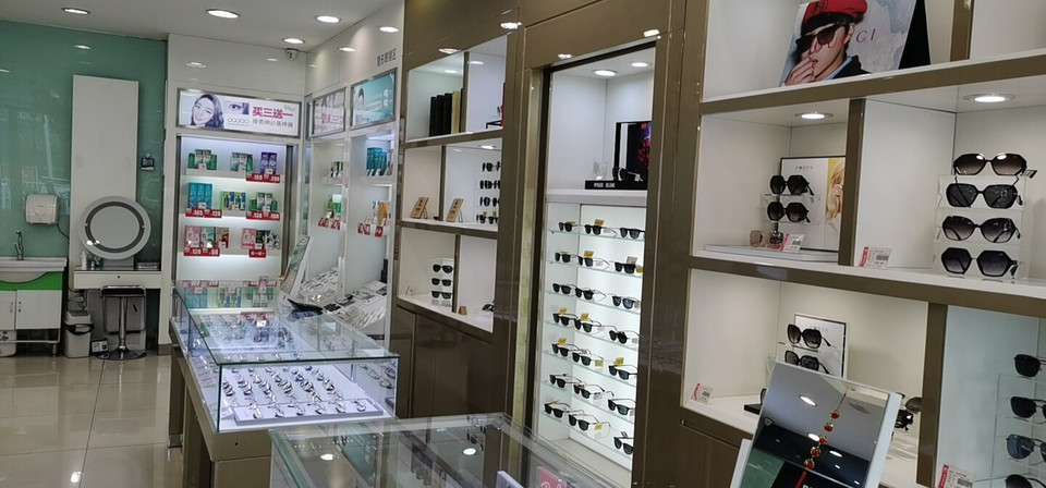 科达眼镜(静宁路店)