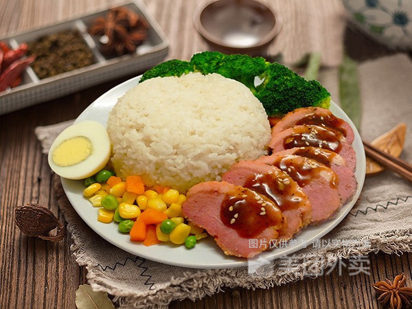 照烧烟熏鸭肉饭图片