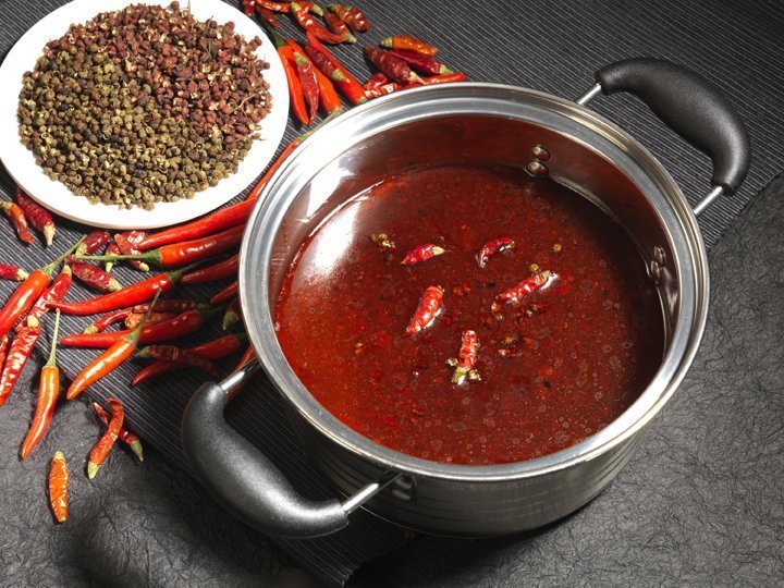 香辣牛油锅图片