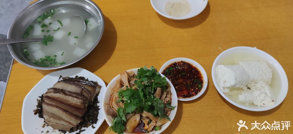 重庆市 餐饮服务 餐馆 快餐 > 敖一碗牛杂馆(潼南店)推荐菜:分类:餐馆