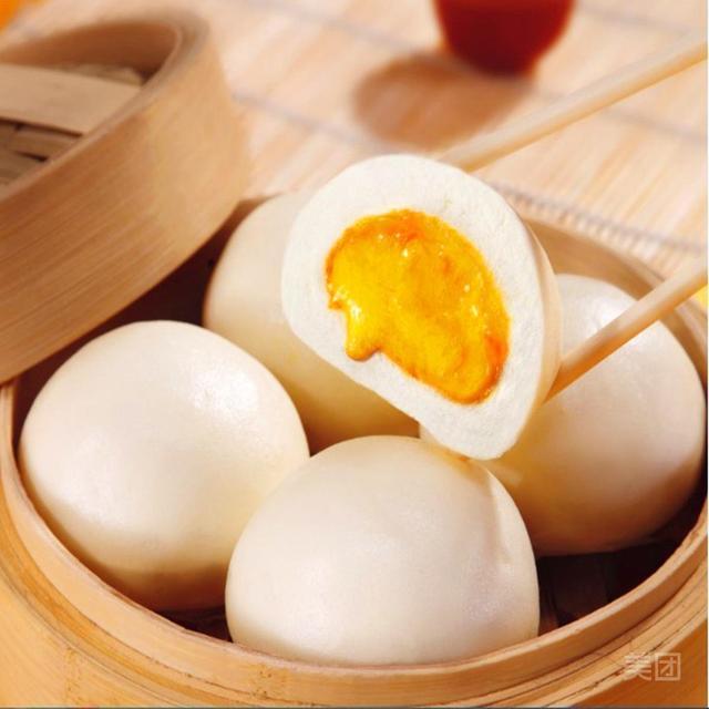 蛋黄流沙包图片
