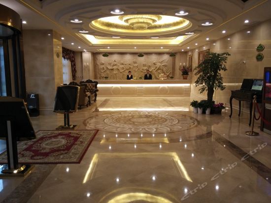维也纳酒店(上海宝山国际邮轮码头盘古路店)位于上海市宝山区杨行镇