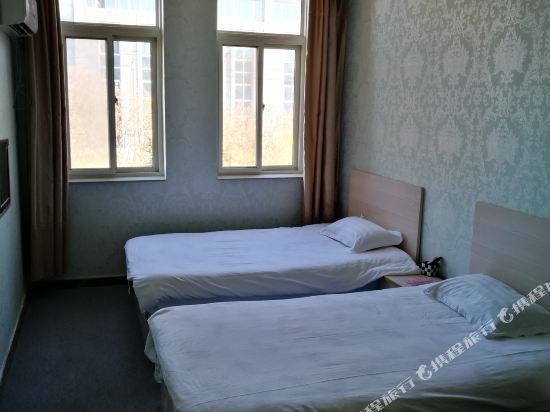 潍坊市奎文区翡翠苑商业楼三楼 标签:星级酒店旅馆经济型酒店宾馆酒店