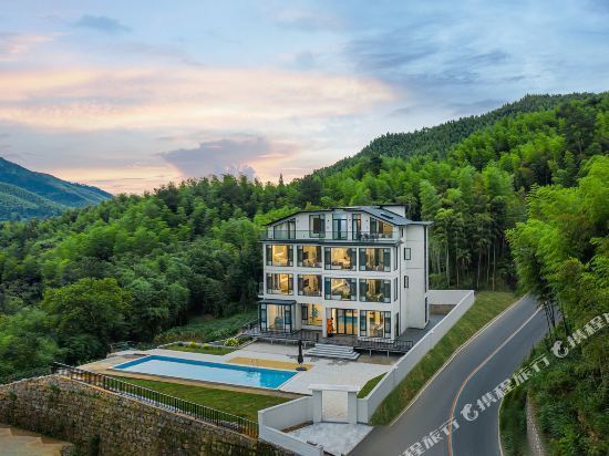 安吉云上草原民宿