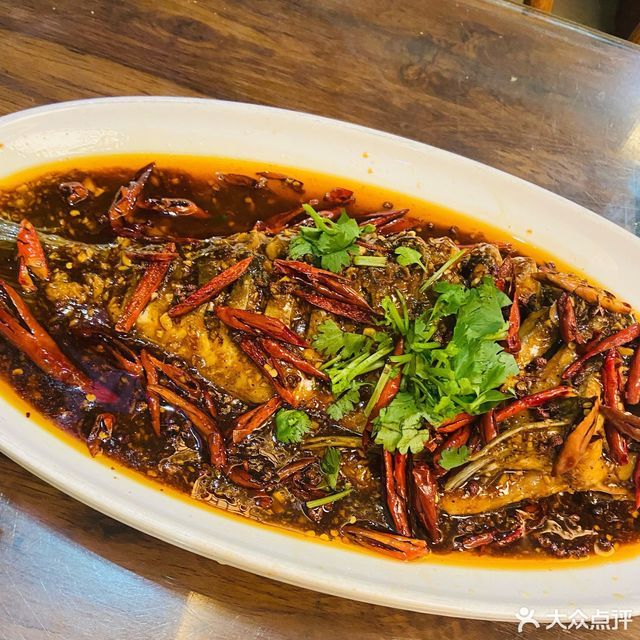 武大郎燒餅尖椒雞推薦菜:什一特色餐廳位於徐州市泉山區淮海西路268號