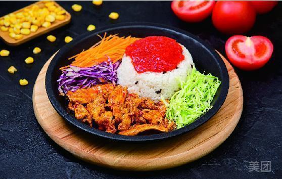 中式烤肉铁板饭图片