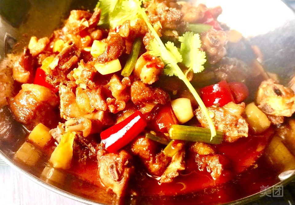干锅香辣鸭图片