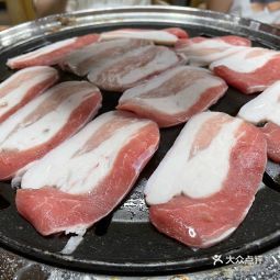 黑牛烤肉料理店