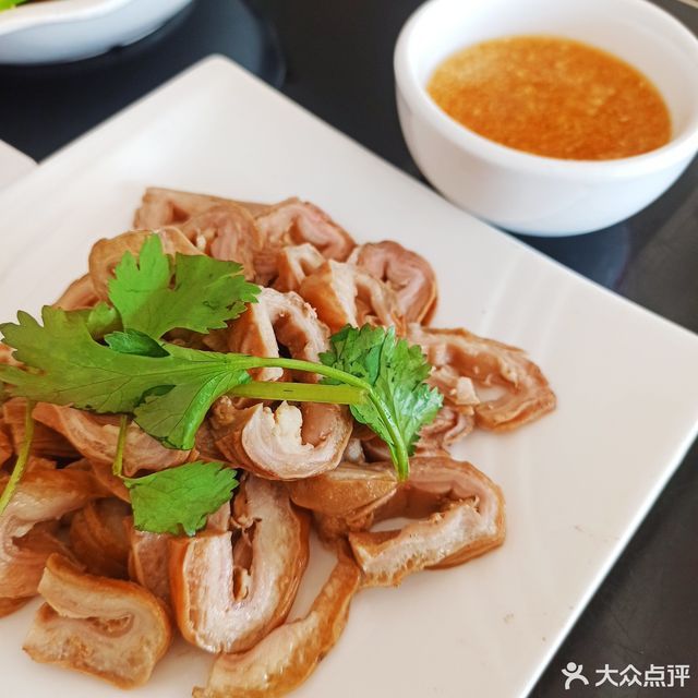 驴肉板肠拼盘图片