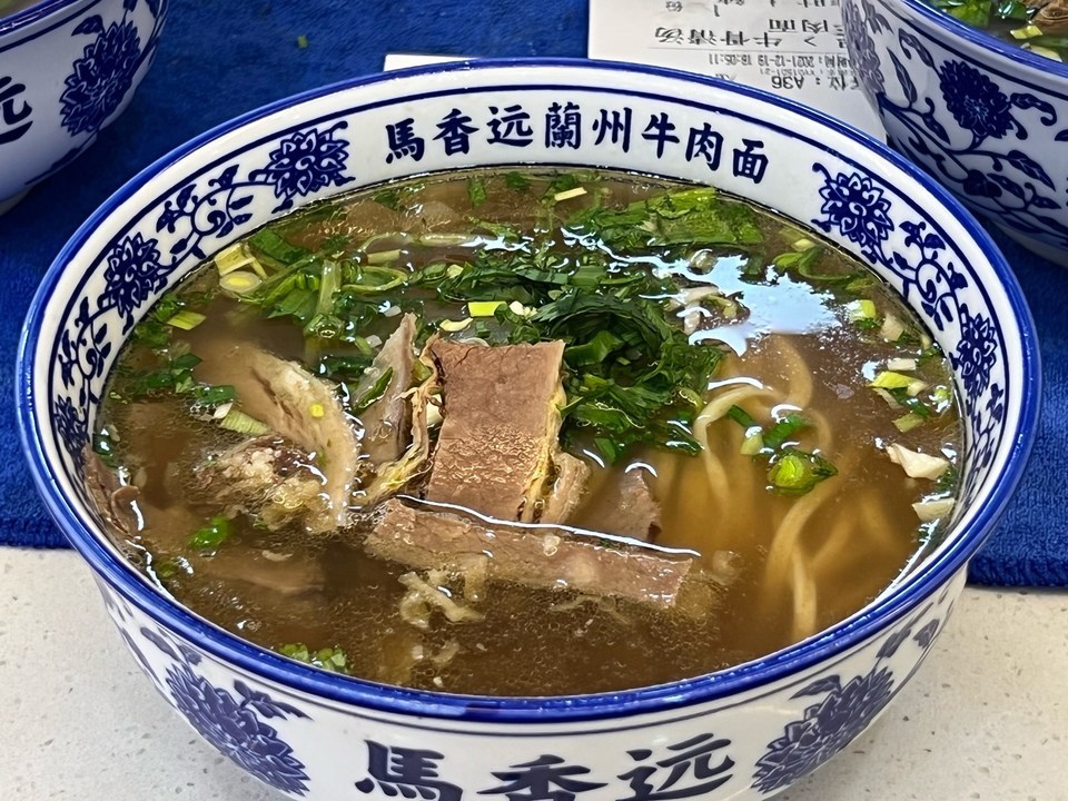 清湯牛肉牛骨湯麵圖片