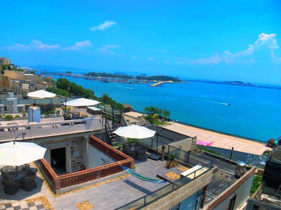 在哪里,在哪儿):漳州市东山县铜陵镇苏峰街1381号16室东山游渔民宿