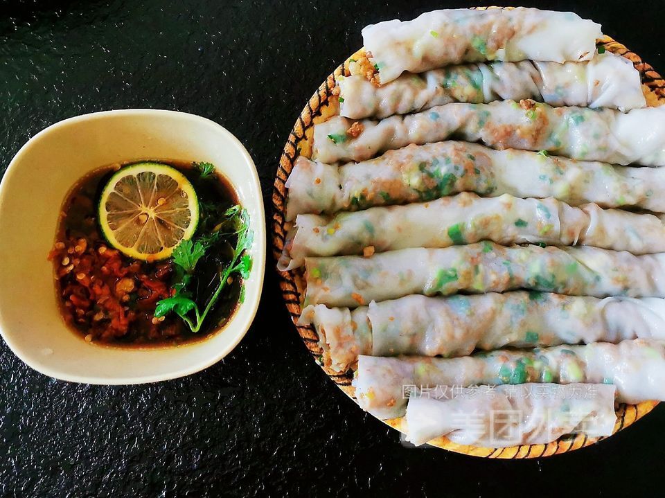 推荐菜:建红卷筒位于红河哈尼族彝族自治州蒙自市育才路华泰盛景小区