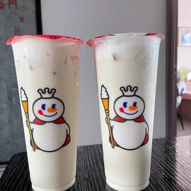 鲜橙益菌多四季春茶推荐菜:蜜雪冰城(航海路欧丽路店)位于郑州市汝河