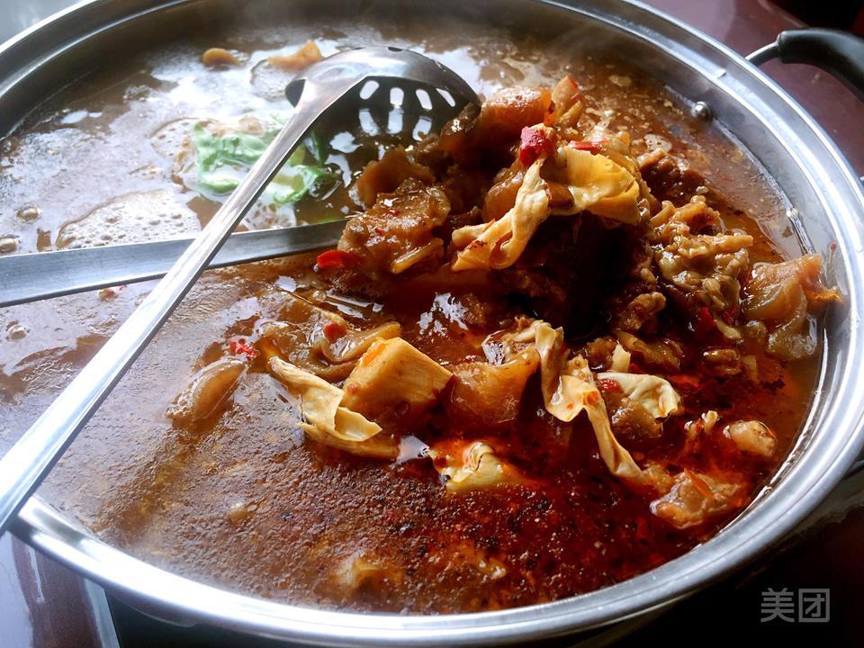 牛大厨中式牛排火锅筋头巴脑锅