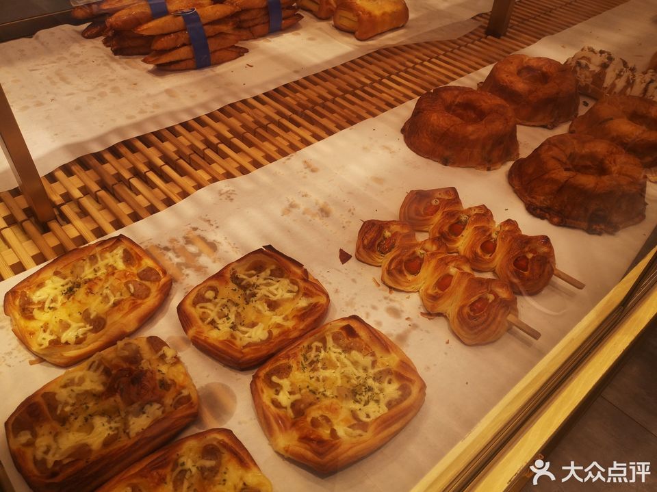 街江源小区门口(小余超市隔壁)推荐菜:水果蛋糕草莓爱恋心语心愿分类