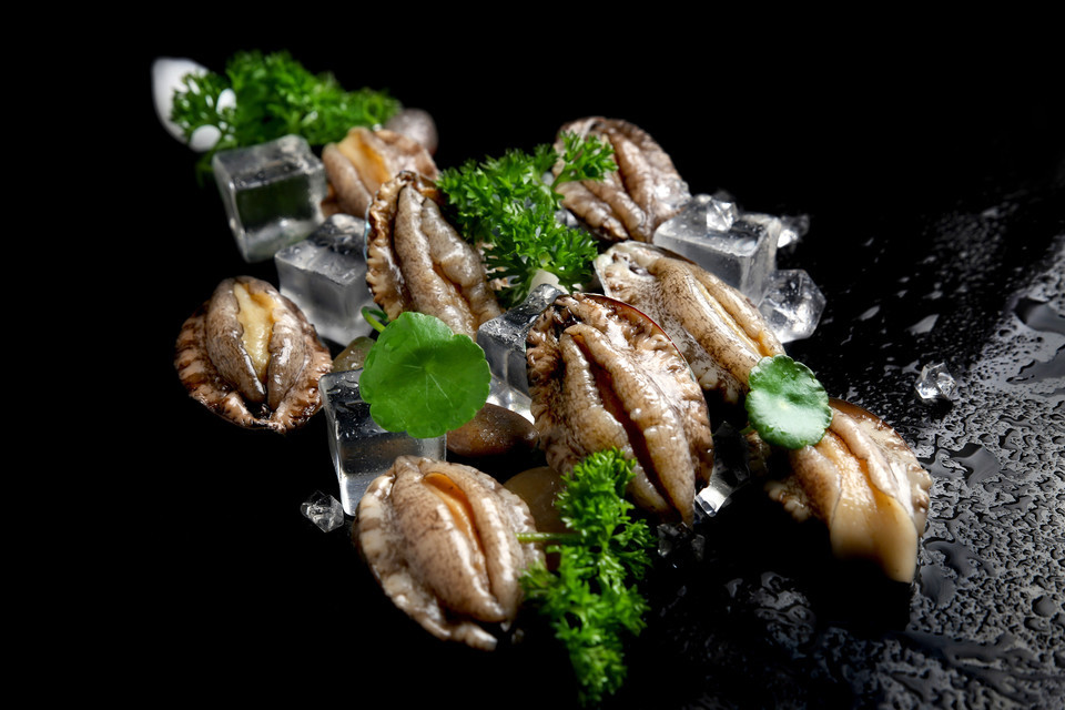 海上海鲍鱼火锅图片