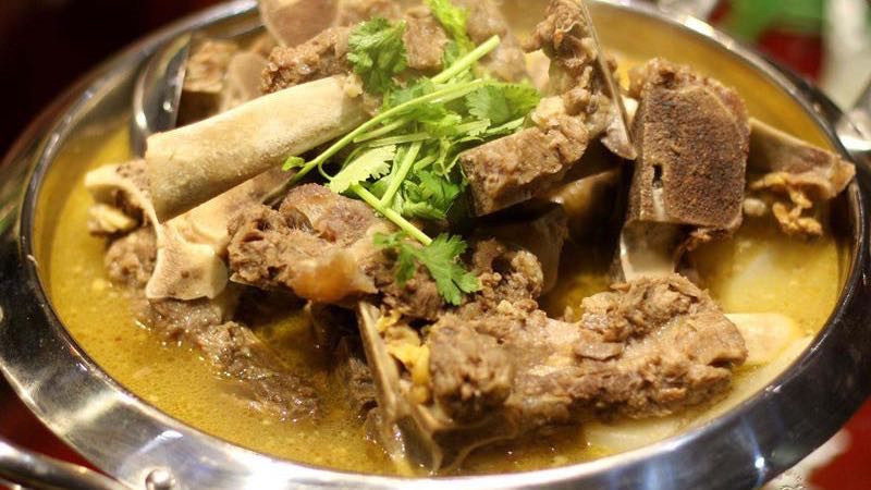 滋补牛骨锅图片