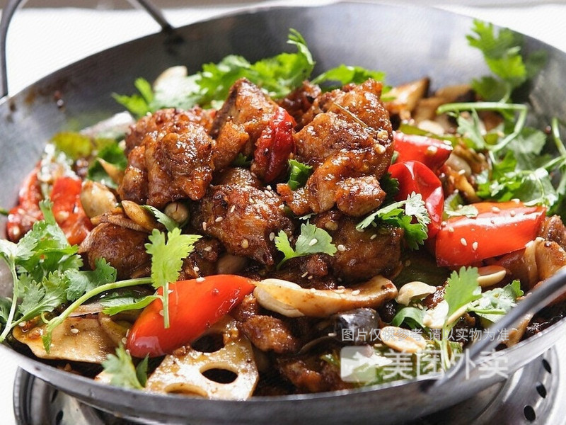 凉拌黄瓜芹菜肉丝推荐菜:黄焖鸡米饭位于嘉兴市桐乡市濮院镇南纬路8号