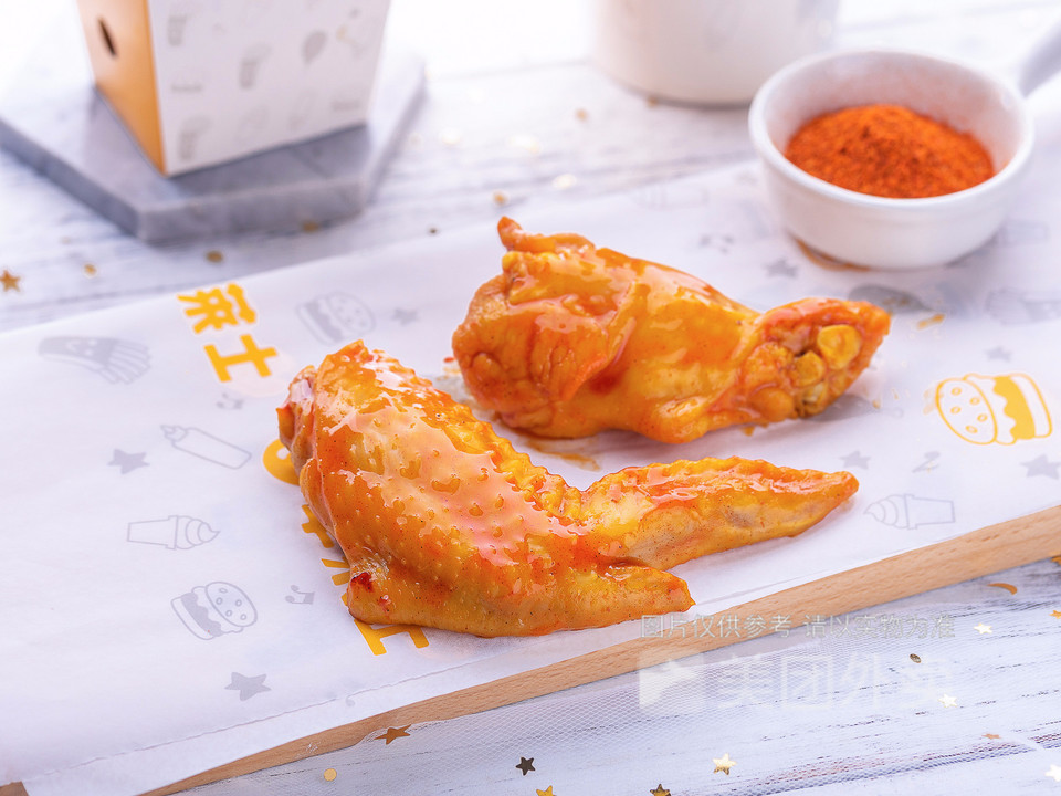 蜜汁手扒鸡推荐菜:华莱士汉堡店(唐人街餐厅)位于成都市崇州市江源北