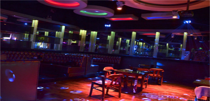                新码头录音棚酒吧