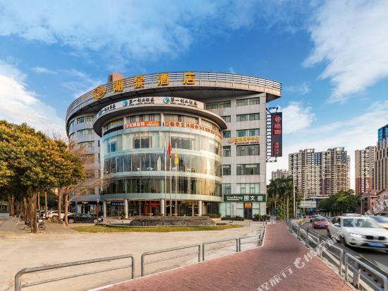 湖景酒店地址(位置,怎么去,怎么走,在哪,在哪里,在哪儿):佛山市禅城区