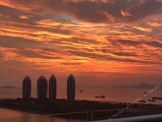 三亚珑玥湾海景酒店公寓