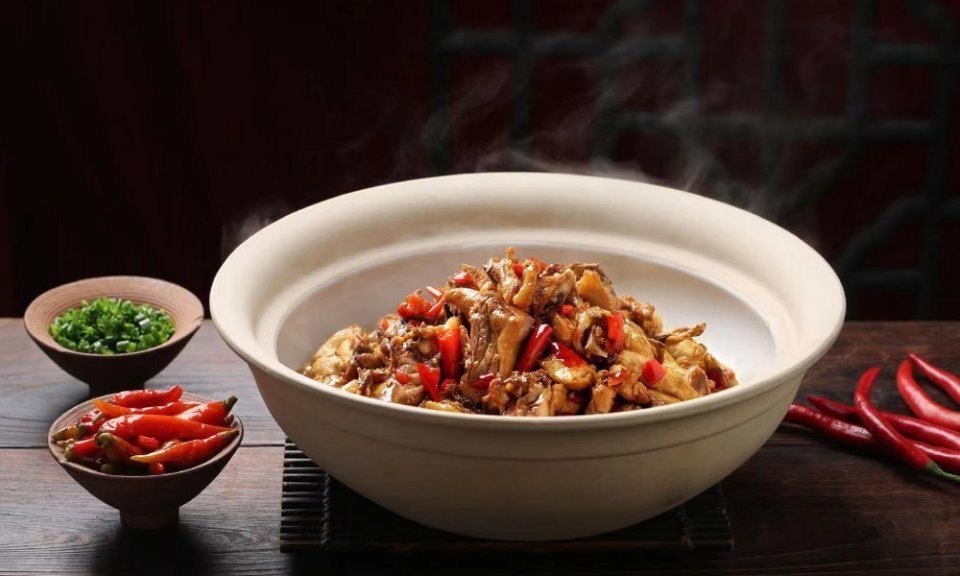 茶油炒土鸡图片