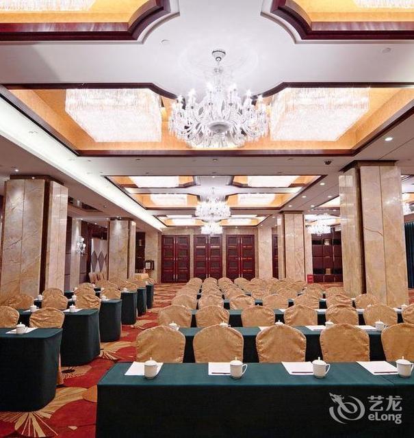 沈阳七宝山饭店