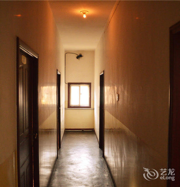 晋中市左权县辽山路东关前街8号推荐菜:分类:旅馆;住宿;酒店;宾馆酒店