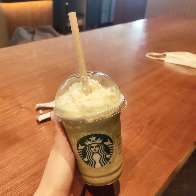 星巴克新华百货店