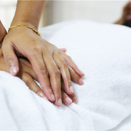 乱劈柴虫草花养生馆