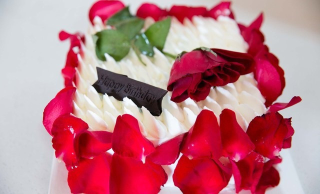 梅红蛋糕鸣凤大街店