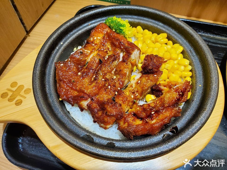 米国现煮煲仔饭利济北路店