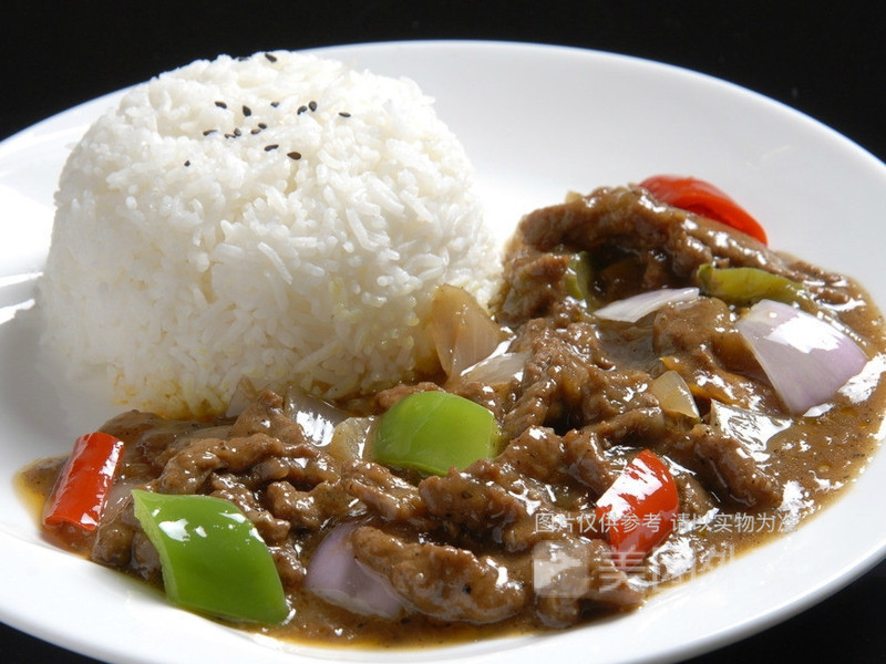 黑胡椒炒牛肉饭图片