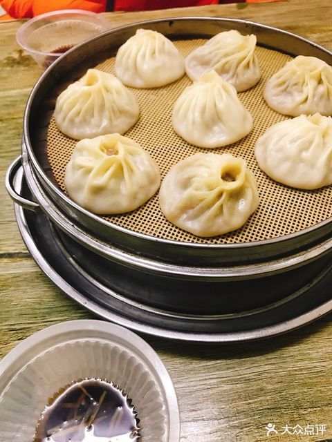 老汉口重油烧麦汤包天津小笼包