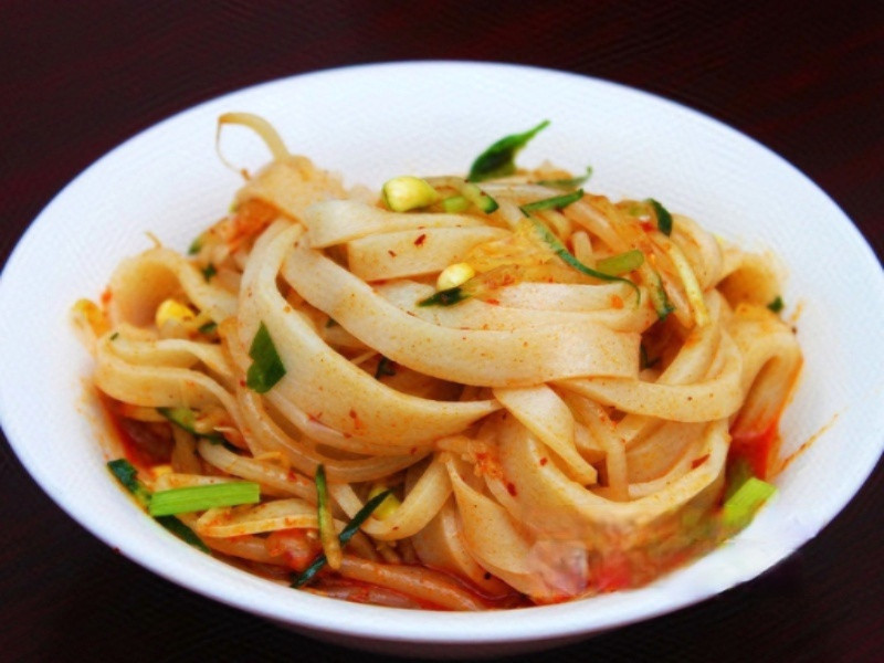                马记擀面皮麻辣粉