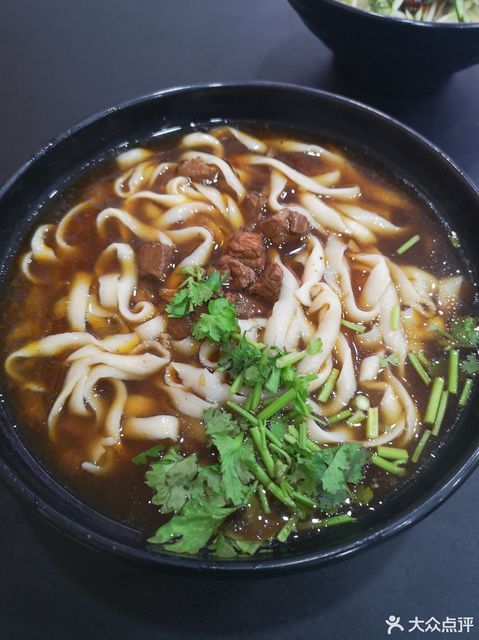 大碗香刀削面(新华路店)