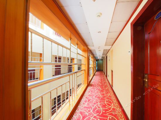 保定市 住宿服务 酒店 > 亚华大酒店(乐凯南大街店)