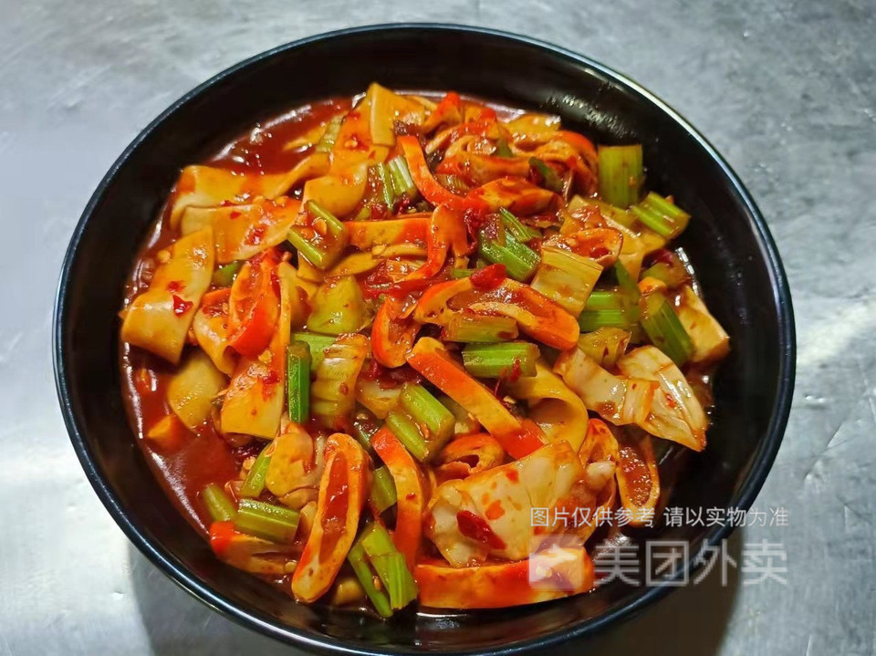 牛肉米粉宽粉推荐菜:标签:快餐餐饮壹品轩米粉位于乌鲁木齐市沙依巴克