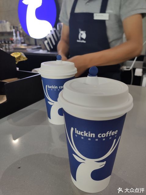 【瑞幸咖啡luckincoffee(环球国际广场店)】瑞幸咖啡luckincoffee(环