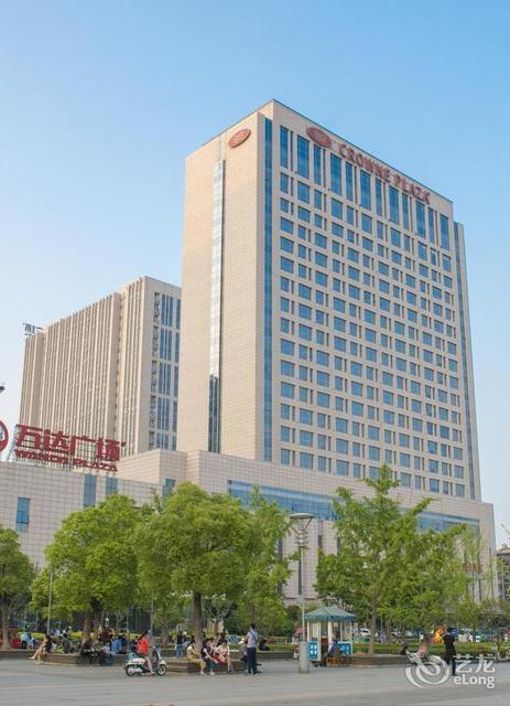 襄阳万达皇冠假日酒店