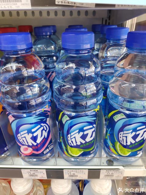 脉动青柠维生素饮料 炼乳丹麦吐司