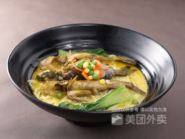招牌黄骨鱼粉锅图片