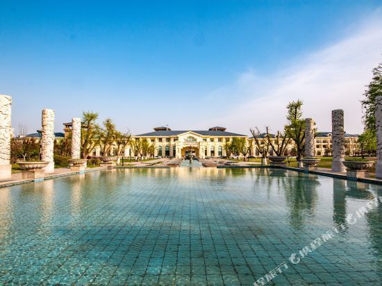            唐山南湖紫天鹅大酒店