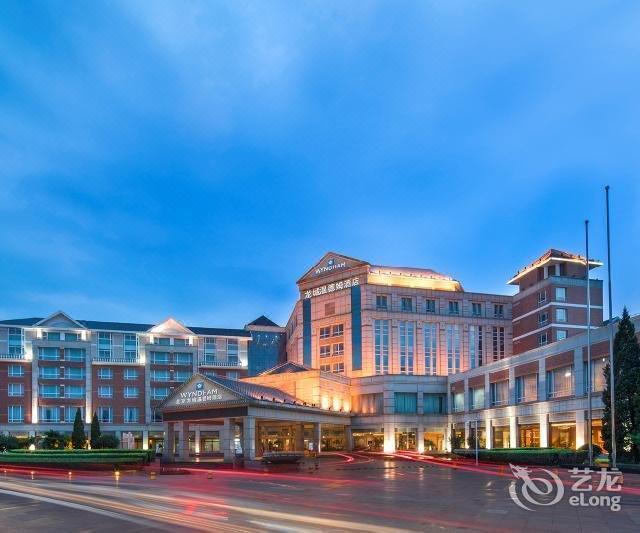 龙城丽宫国际酒店
