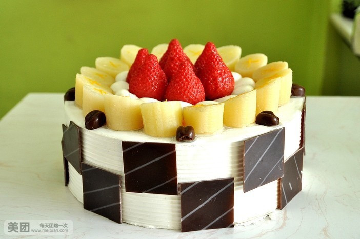 水果冰淇淋蛋糕图片